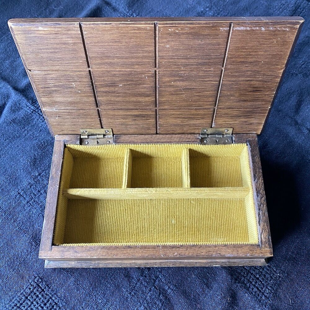 Vintage 70’s Wooden Trinket Jewelry Box. Corduroy Lining. Hinged Lid. 8” x 5”